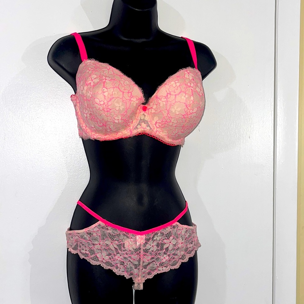 Dream Angels lace sexy set lined Demi/ Demi doublé bra sets NWOT